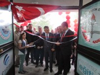 FAIK ARıCAN - Sandıklı'da Sergi Açıldı