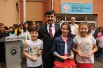 KARNE HEYECANI - Trabzon'da Yaklaşık 158 Bin Öğrenci Karne Heyecanı Yaşadı