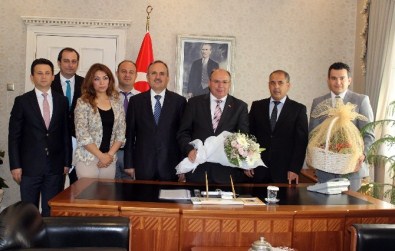 Vali Çiçek Açıklaması 'Vahşi Sulama Toprağı Katlediyor'