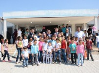 Vali Yardımcısı Toğan Öğrencilerin Karne Heyecanına Ortak Oldu