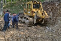 Akçakoca'da Yol Yapım Çalışmaları Tüm Hızıyla Devam Ediyor
