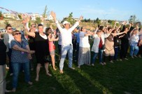 PİRİ REİS - Beylikdüzülüler, Çıplak Ayaklarıyla Stres Attı