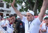 Bursa'da Nefes Kesen Börek Yeme Yarışması