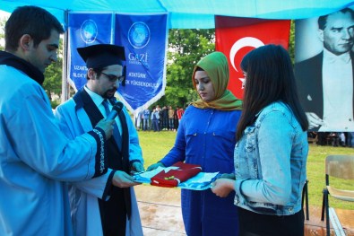 Çubuk Gazi Teknik Meslek Yüksekokulunda İlk Ve Son Kep Töreni