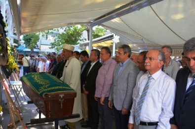 Dikili Belediye Başkanı Tosun'un Acı Günü