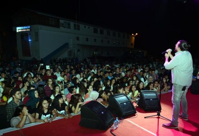 Grup Gece Yolcuları Konser Verdi