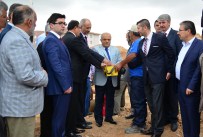YERALTI ŞEHRİ - Kırşehir Valisi Şentürk, Mucur İlçesini Ziyaret Etti
