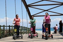 KONYAALTI SAHİLİ - Antalya'da Deniz Sezonu Kadınlar Plajıyla Açıldı