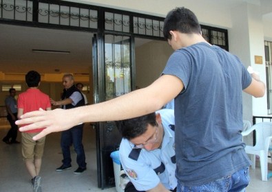 LYS'de Erkeklere Çifte Arama