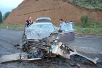 Oltu'da Trafik Kazası Açıklaması 1 Ölü, 1 Yaralı