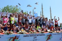 SELIMIYE CAMII - Sınırsız Dostluğa Koştular