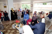 İÇLİ KÖFTE - Başkan Eser Kadınlarla Toplandı