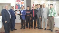 İSMAİL ARSLAN - Develililer Derneğinde Yeni Yönetiminden Başkan Mehmet Cabbar'a Ziyaret
