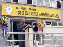 Gönen'deki Teknik Lisede Mezuniyet Sevinci