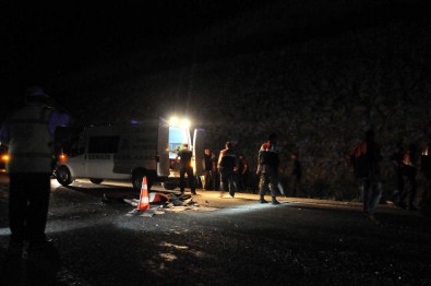 Isparta'da Otomobil Devrildi Açıklaması 1 Ölü, 2 Yaralı
