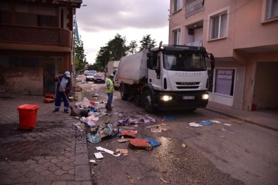 Kartepe'de 16 Pazar Yeri Temizleniyor