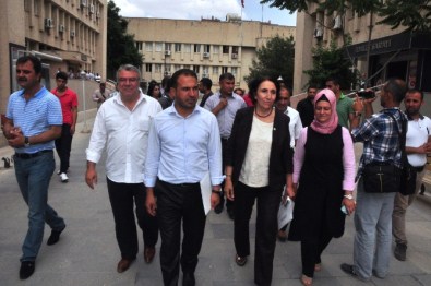 Vekiller Arasında Silah Polemiği