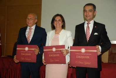 CHP'li Vekiller Mazbatalarını Aldı