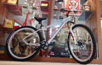 Cumhurbaşkanı Erdoğan Bisikletini ÇAYKUR Rizespor'a Hediye Etti