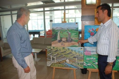 Demirci Ustalığından Ressam Olan Sefer İpek, İlk Sergisini Açtı