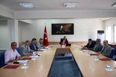 Hakkari'de Yatırım İzleme Toplantısı