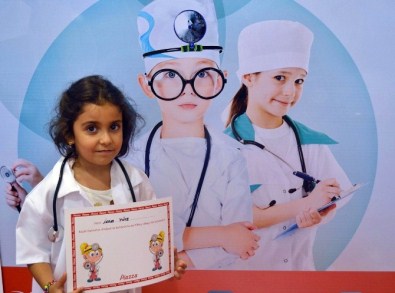 Piazza Çocuk Atölyeleri'nde Sertifika Sevinci