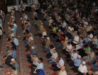 TENZIH - Ramazan ayının ilk teravih namazı bugün!