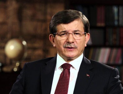 Başbakan Davutoğlu: Kılıçdaroğlu verdiği her sinyalle bu yolu kapatıyor