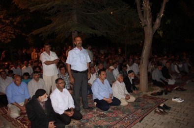 Bingöl'de İlk Teravih Namazı Kılındı