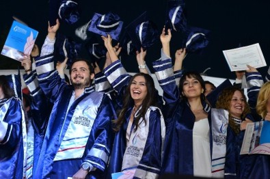 CBÜ İibf Bin 135 Mezununu İş Hayatına Kazandırdı