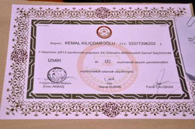 CHP Lideri Mazbatasını Aldı