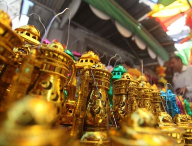 Gazze esnafı Ramazan ayından umutlu