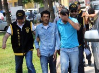 KUYUMCU SOYGUNU - Kendilerini Polis Olarak Tanıtıp...