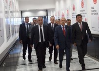 TEKIN BINGÖL - Kılıçdaroğlu, CHP'li Belediye Başkanlarıyla Bir Araya Geldi