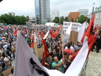 SAVAŞ SUÇU - Kosovalı Gaziler Özel Mahkeme'nin Kurulmasına 'Hayır' Dedi