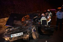 KARADENIZ SAHIL YOLU - Ordu'da İki Otomobil Çarpıştı Açıklaması 5 Yaralı