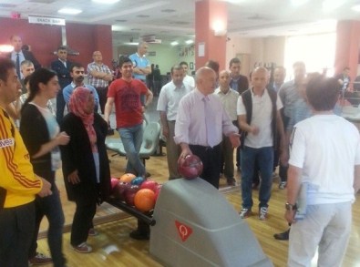 Palandöken Kaymakamlığı Bowling Turnuvası Düzenledi