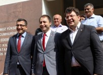 İBRAHIM KÜRŞAT TUNA - Çanakkale'de MHP Ve CHP'li Milletvekilleri Mazbatalarını Aldı