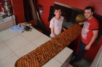 Ramazan'ın En Büyük Pidesini Yaptı