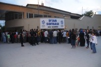 NİĞDE İL MÜFTÜSÜ - Ayhan Şahenk Vakfı İlk İftarı Açtı