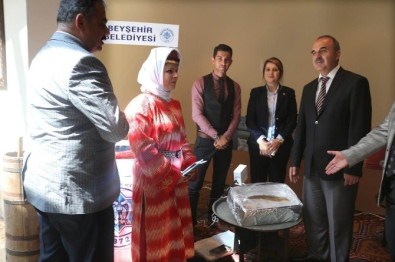 Beyşehir Belediyesi'nin Standına Yoğun İlgi