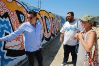 NEYZEN TEVFIK - Bodrum Duvarları Renklendi