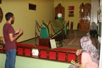 LOKMAN HEKIM - Bu Evin İçinde Türbe Var