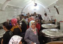 Günde 10 Bin Kişiye Sıcak Yemek Dağıtılıyor
