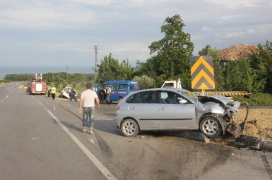 Sinop'ta Trafik Kazası Açıklaması 4 Yaralı