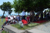 AYASOFYA - Trabzon Ayasofya Camisi Ramazan'ın İlk Cuması'nda Doldu Taştı