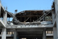 ATİLLA KOÇ - Aydın'da İnşaat İskelesi Çöktü Açıklaması 1'İ Ağır 3 Yaralı