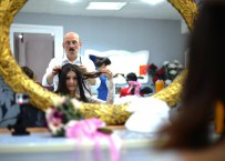 Beş Kızının Da Gelin Saçını Kendi Yaptı