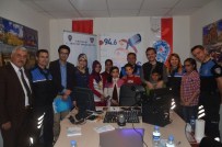 BILGI YARıŞMALARı - Erzurum Emniyeti'nden 'Mavi Kartaneleri Yarışıyor' Etkinliği..