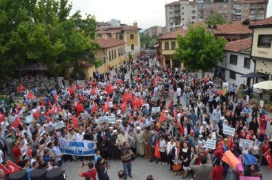 Eskişehir'de 'Başörtüsü' Eylemi
